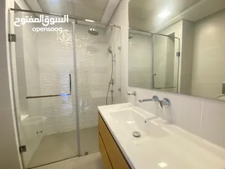  12 شقة للبيع في برج بالجفير