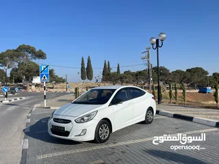  2 Hyundai accent 2017