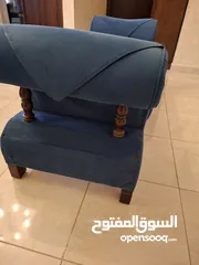  3 كنباية مقاس 170*100 تصميم مميز خشب زان بحالة جيدة للبيع بسعر مغري!