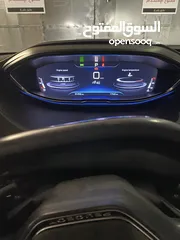  5 جيب بيجو 3008 لون اسود ( بيع بسبب السفر)