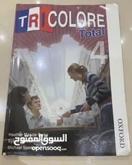  2 كتب Delf A1 مع أسئلة متوقعة للبيع