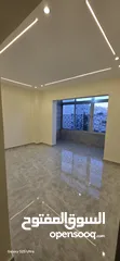 7 شقه فاخره للبيع