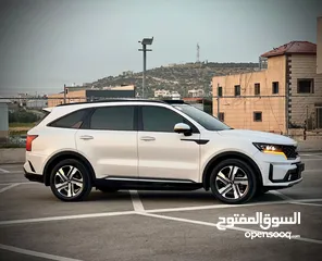  13 كايا سورينتو/2022 فل الفل  فتحة سقف بانوراما  4x4 ///240Hp بنزين + كهرباء  ( Haybrid) 1600cc