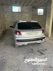  5 بيجو 206+ 2011