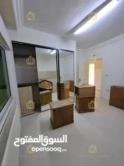  17 شقة فارغة - الرابية - 4نوم - 225م - حديقة - قرب الخدمات العامة - موقع هادئ ومميز