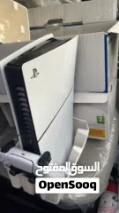  2 Ps 5 slim cd edition with 2 controllers