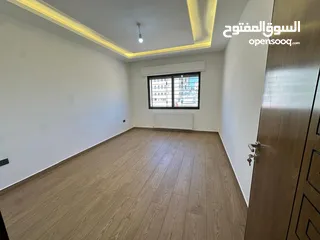  6 شقة للبيع في حي الصحابه ( Property ID : 38422 )