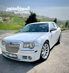  4 Chrysler 300C V8 5.7L Hemi