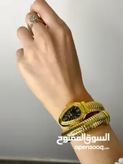  9 عرض ساعة الحية