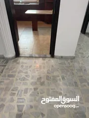  18 شقه للايجار