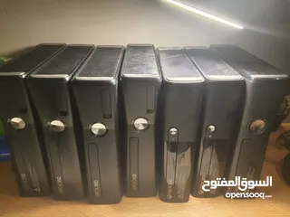  4 اكسبوكس 360 بسعر العرض مع 2 ايادي تحكم فقط