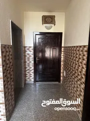  3 من المالك مباشرة شقه طابق اول في ابو عليا تشطيب جديد مساحة 100 متر عمر البناء 10 سنين