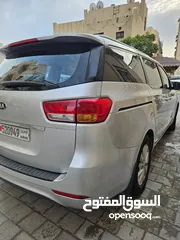  4 Well maintained Kia Carnival 2016 urgent sale