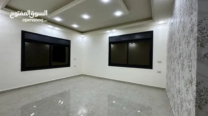  30 شقة طابق ارضي مدخل مستقل مع ساحة جديدة للبيع قصر العوادين