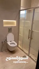  25 عرض حصرررري ـ ضاحيه النخيل ـ شقه فارغه للايجار لم تسكن بعد التجديد سوبر ديلوكس  190 متر +