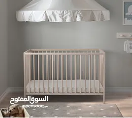  1 Baby bed with mattress سرير طفل مع مرتبة