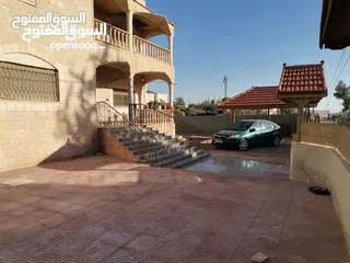  2 منزل مستقل للبيع مساحة 442 مكون من طابقين  الطابق الاول مستقل وشقتين الطابق الثاني كل شقه مستقله