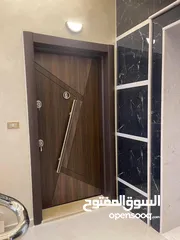  11 شقق فاخرة للبيع مساحات 184م