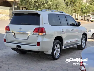  2 Land cruiser VXR V8 GCC 2011 Price 81,000 AEd