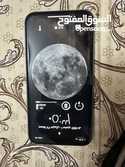  4 ايفون 11عادي نضيف