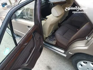  6 قابل للتفاوض E200 Mercedes