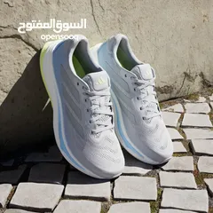  2 حذاء الأصلي وجديده – جميع المقاسات متوفرة  – توصيل سريع