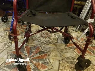  1 عرباية احتياجات خاصه و هوكرين مع مقعد و21 طقم عكازات وارد امريكي