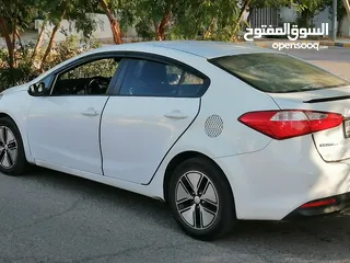  11 كيا سيراتو 2017 دبل جير جنطات شاشه كاميرا مرايا جانبية كهربا مكيف صندوق على الريموت زنون