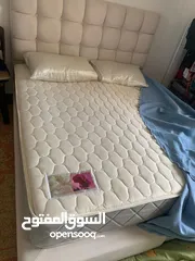  2 تخت مفر ونص مستعمل مع الفرشه بحال الجديد