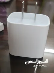  7 عظمة ايفون اصلي بدون سلك 20 وات للبيع 10 دنانير بسعر مغري