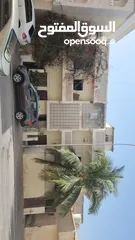 3 بيت دورين قديم  في القوف  موقع ممتاز قريب مسجد الزاويه ونادي النصر مطاعم التركي وشقق فندقيه