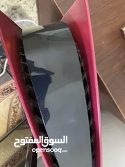  2 بلاستيشن 5للبيع ما معها كرتونة وإيد قيرها خربان بس معه حسابين واحد فيفا واحد فورت نايت فية فوق 70سكن