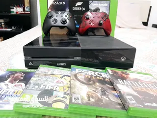  1 xbox one for sell  اكس بوكس ون بحالة الوكالة للبيع