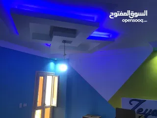  5 شقه للايجار مفروشه 4 غرف في الشيخ زايد