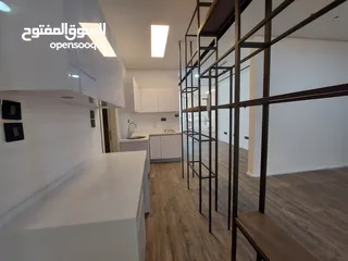  10 مكتب طابقي طابق اول للايجار في عبدون بمساحة 370م