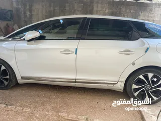  1 سياره ستروين C5 سقف بنوراما  بيضاء مديل 2013