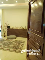  24 شقة للبيع مع العفش الحديث في ضاحية النخيل 185م طابق ثالث قبل الأخير