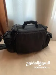  11 عدسات و اكسسوارات كانون