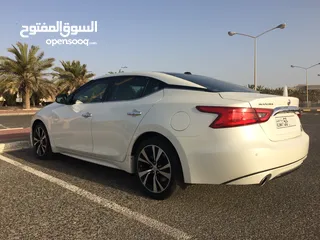  3 Nissan Maxima SV 3.5L (2018)