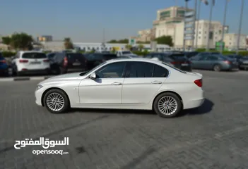  3 BMW 320i 2014