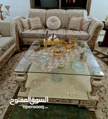  22 Sofa set ITALYطقم كنب ايطالي فاخر  نخب4 قطع 7   مقاعد و 4 قطع.  1 كبير + 3 طاولات ممتازة من الكويت