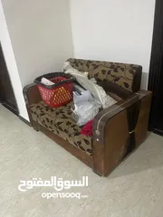  1 طخم كرسين وقنفه ثلاثيه