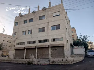  2 مجمع تجاري للبيع 3 طوابق مسطح كل طابق 300 متر المجموع 900 متر