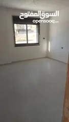  5 شقق للبيع في البيره