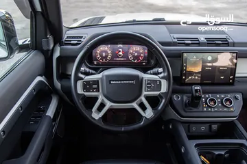  10 Land Rover Defender 2022 Gasoline Black edition