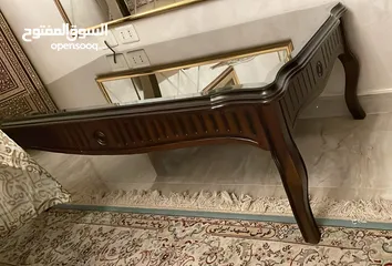  1 غرفه سفرة خشب زان +طاوله وسطيه