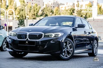  13 BMW I3 2023 M kit عداد زيرو مكفولة