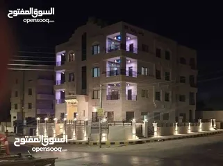  14 شقة شبه مفروشة للبيع، المدينة الرياضية بسعر لقطة غير مسكونة، بسعر 66000 مع عفش، وبدون عفش 63000