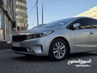  2 KIA  k3 cerato 2017