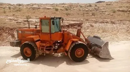  1 جرافة فولفو l 120 c
